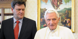 “Benedict XVI is a saint. I will miss him terribly”: His biographer shares his closeness