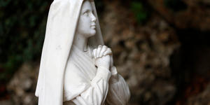 ¿Cómo fue la vida de Bernadette después de las apariciones de Lourdes?