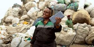 Young Kenyan woman leading effort to turn trash into cash