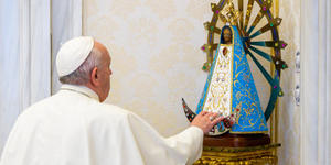 Our Lady invited Pope to have his tomb at her feet, says cardinal