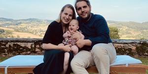 Meurtris par quatre fausses couches, ils accueillent leur “bébé miracle” après un pèlerinage à Cotignac