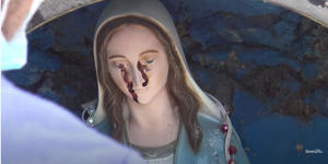 Le lacrime della Madonna: quando le statue piangono e hanno il volto triste