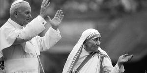 Quella volta che Madre Teresa arrivò tardi dal Papa: “c’era Cristo per strada”