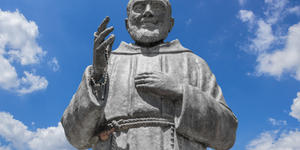 O milagre de Padre Pio como resposta a uma carta de João Paulo II