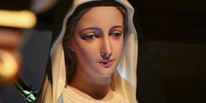Maria, a Mãe de todas as mães e também da Igreja