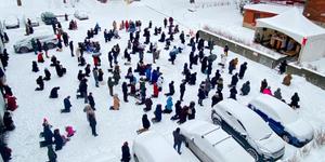Canadá manda fechar igrejas – e arcebispo celebra Missa ao ar livre, com neve e abaixo de zero
