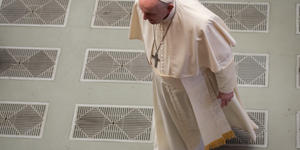 Papa Francisco: devoção aos santos não é magia nem superstição