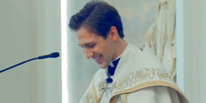Priest “sabotages” his friend’s wedding in the most delightful way