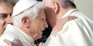 Papa Francisco visitou o Papa Emérito Bento XVI