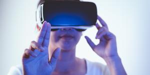 VR po katolicku? Poznaj duchownego, który stworzył „katechizm” korzystania z wirtualnej rzeczywistości [wywiad]