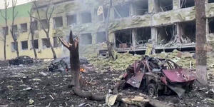 A siege is piercing the heart of “Mary’s City” in Ukraine