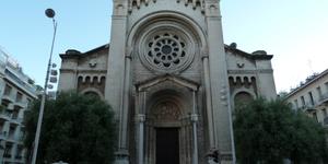 72-year-old nun intervenes in stabbing of Catholic priest in France
