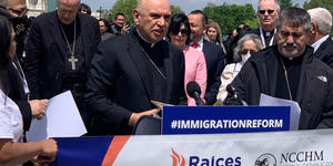 420 Hispanic Catholic leaders ask US politicians for immigration reform