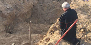 Papal envoy’s terrible “way of the cross” in northern Kyiv