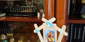Manualidad: construimos una pequeña capilla de la Virgen en casa