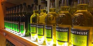 Économie : la nouvelle stratégie des moines pour vendre la chartreuse