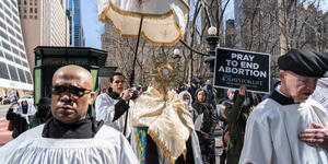 ¿Por qué la Iglesia católica está contra el aborto?