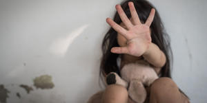 Pornografia dziecięca w sieci niestety ma się dobrze. W Polsce zidentyfikowano 20 witryn, na świecie… niemal 15 tysięcy!