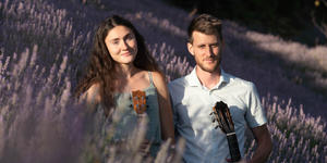 Bratsko-sestrski duet Urban &amp; Katarina: “Najine razlike nama pridejo prav”