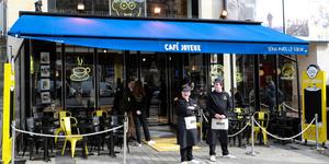 Bar francese che assume persone disabili aprirà una filiale a New York City nel 2023