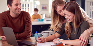 Dix conseils très simples de Don Bosco à l’intention des parents