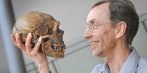 Nagroda Nobla dla szwedzkiego genetyka. Zsekwencjonował m.in. genom neandertalczyka