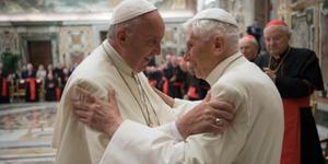 Benedetto XVI santo subito? Chi potrebbe deciderlo?