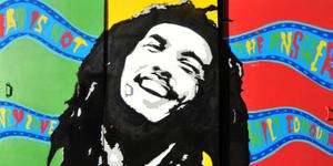 Dejstvo o glasbeniku Bobu Marleyju, ki ga pogosto spregledamo