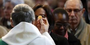 Pourquoi aller à la messe si je ne communie pas ?