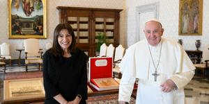 Notre-Dame et sa flèche, les photographies offertes par Anne Hidalgo au pape François