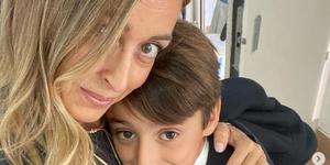 El hijo de un famoso periodista hace su Primera Comunión ¡con mamá!