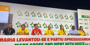 WYD volunteer assists pilgrims with disability in memory of brother