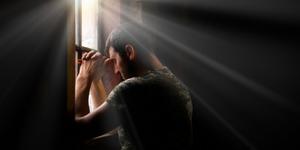 Kościół coraz mniej „żeńskokatolicki”? Fenomen rosnącej religijności mężczyzn