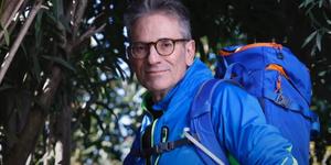 Kljub raku v četrtem stadiju se je povzpel na Kilimanjaro: “Naslednjič bom tekel gor!”