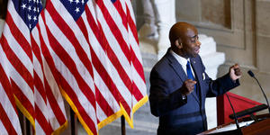 Senate chaplain urges Americans to pray and fast