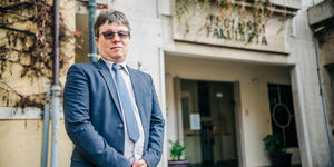Sovražni komentarji na spletu: “Ljudje se v anonimnosti obnašamo drugače oz. manj zadržano”