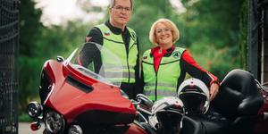 Zakonca, ki se na romanja odpravita kar z motorjem