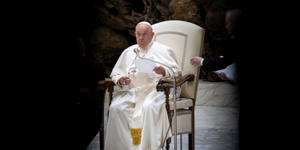 El gran enemigo de la fe no es la inteligencia, explica el Papa