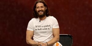 Jonathan Roumie sells shirt he wore at Eucharistic Congress