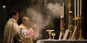 Apel brytyjskich osobistości o nienakładanie nowych ograniczeń na mszę trydencką