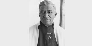 10 Frases del padre Moisés Lira Serafín para amar a Dios