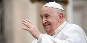 Pope calls for overhaul of Church history in seminaries