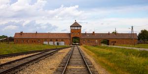 Marian Kołodziej a história do homen que sobreviveu ao primeiro comboio de Auschwitz
