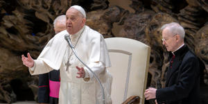 Le pape François s’insurge contre la traite des enfants