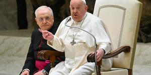 Pope warns of “brain rot” from phone scrolling