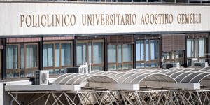 Who is taking care of Pope Francis at Gemelli Hospital?