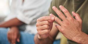 Advogado salva casamento com bilhete para sua cliente