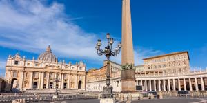 El Papa abre el camino a tres canonizaciones