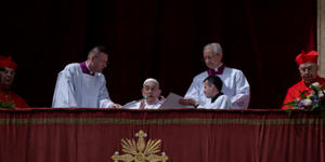El Papa presidió la solemne bendición Urbi et Orbi al mediodía