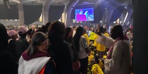 “C’est un renouveau !” Des centaines de jeunes reçoivent le sacrement des malades au Frat